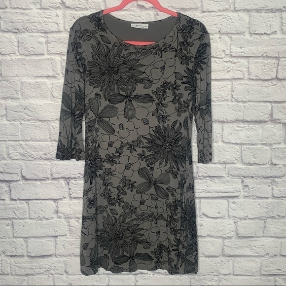 Bryn Walker Irys Floral Gallery Gray Shift Tunic Dress - Picture 3 of 13